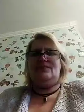 Snapshot of Forest-Lady chatting on 12.28.24 Forest-Lady online show from 12.28.24