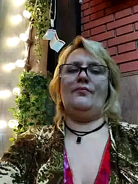 Snapshot of Forest-Lady chatting on 12.29.24 Forest-Lady online show from 12.29.24