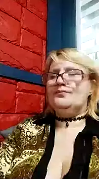 Snapshot of Forest-Lady chatting on 01.04.25 Forest-Lady online show from 01.04.25