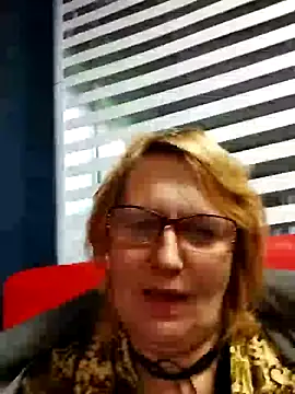 Snapshot of Forest-Lady chatting on 01.10.25 Forest-Lady online show from 01.10.25