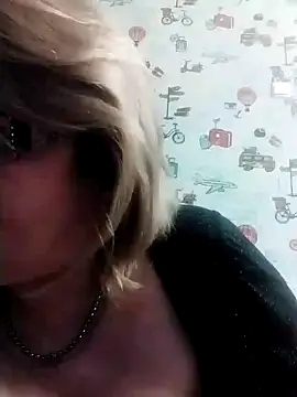 Snapshot of Forest-Lady chatting on 02.06.25 Forest-Lady online show from 02.06.25