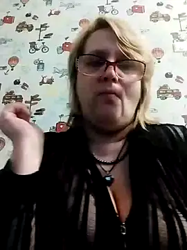 Snapshot of Forest-Lady chatting on 02.20.25 Forest-Lady online show from 02.20.25