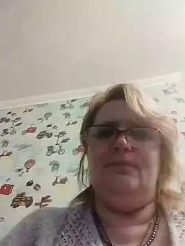 Snapshot of Forest-Lady chatting on 02.24.25 Forest-Lady online show from 02.24.25