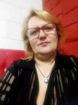 Snapshot of Forest-Lady chatting on 03.05.25 Forest-Lady online show from 03.05.25
