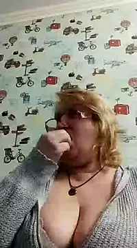 Snapshot of Forest-Lady chatting on 03.12.25 Forest-Lady online show from 03.12.25