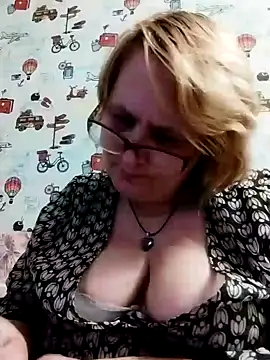 Snapshot of Forest-Lady chatting on 03.13.25 Forest-Lady online show from 03.13.25