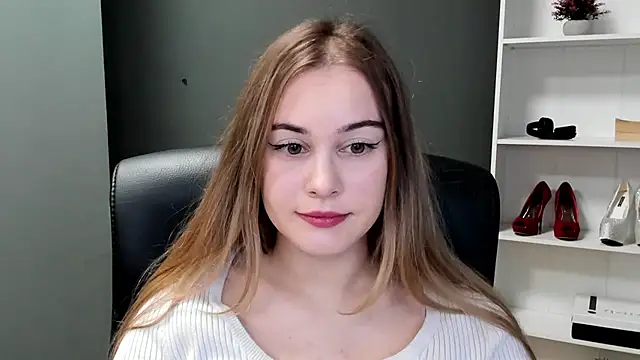 Snapshot of kitty_valeria chatting on 03.01.26 kitty valeria online show from 03.01.26