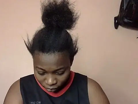 Snapshot of Horny-pretty chatting on 02.19.25 Horny-pretty online show from 02.19.25