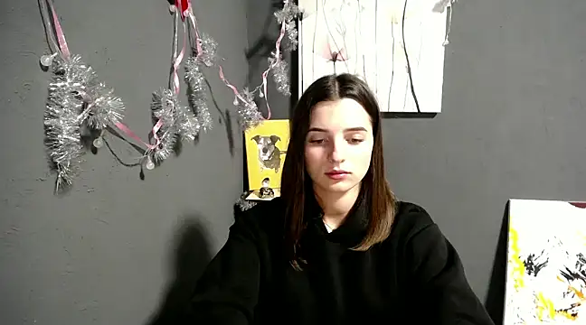 lady olivia  online show from 12.18.24