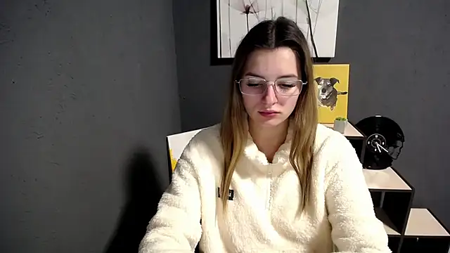 lady olivia  online show from 10.27.25