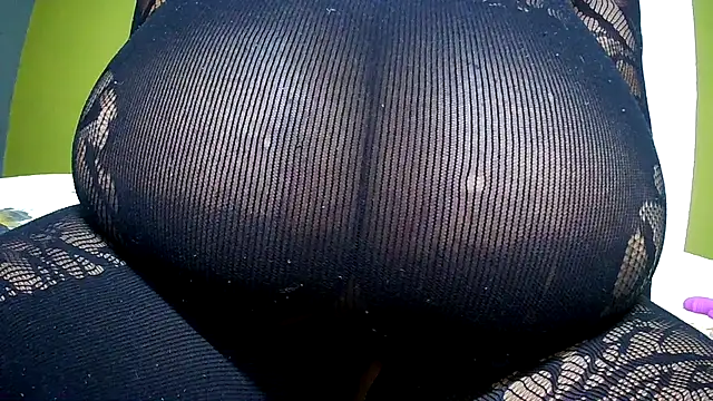 Queenboobs61 online show from 04.14.26