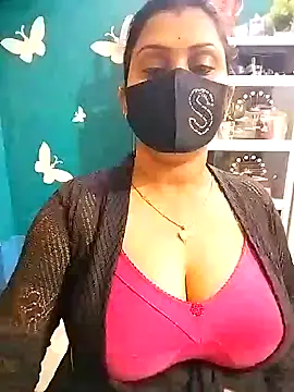 Snapshot of Riya_Sexy_Baby chatting on 02.01.25 Riya Sexy Baby online show from 02.01.25