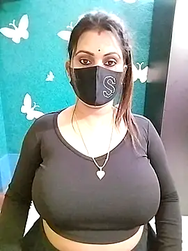 Snapshot of Riya_Sexy_Baby chatting on 03.07.25 Riya Sexy Baby online show from 03.07.25