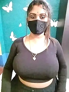 Snapshot of Riya_Sexy_Baby chatting on 03.08.25 Riya Sexy Baby online show from 03.08.25