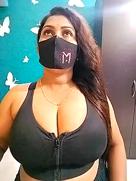 Snapshot of Riya_Sexy_Baby chatting on 09.17.25 Riya Sexy Baby online show from 09.17.25