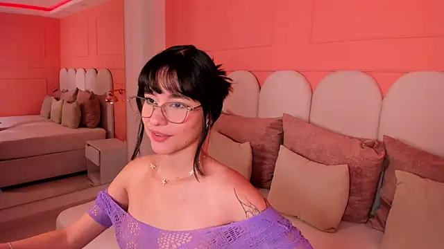 emilly williams  online show from 02.17.25