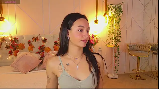 Lolly Neal online show from 10.30.25