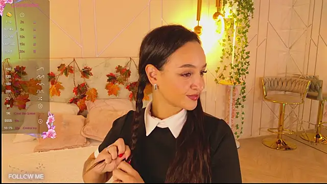 Lolly Neal online show from 10.31.25