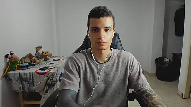 Snapshot of Balo_lovers chatting on 01.12.25 Balo lovers online show from 01.12.25