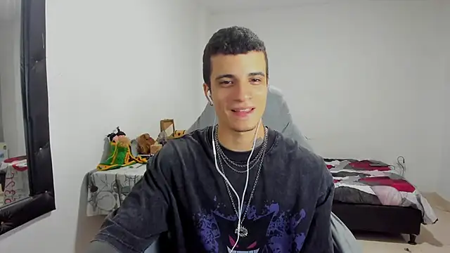 Snapshot of Balo_lovers chatting on 02.21.25 Balo lovers online show from 02.21.25