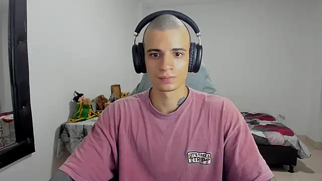 Snapshot of Balo_lovers chatting on 03.03.25 Balo lovers online show from 03.03.25