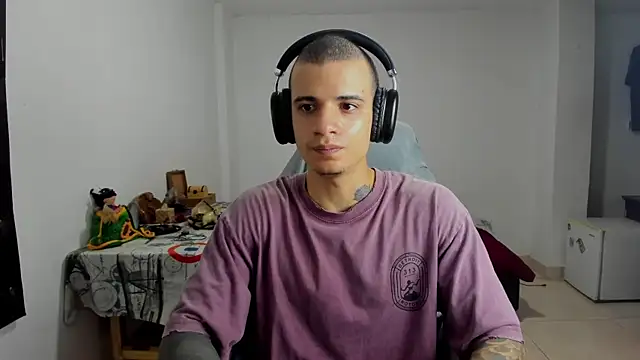 Snapshot of Balo_lovers chatting on 03.10.25 Balo lovers online show from 03.10.25