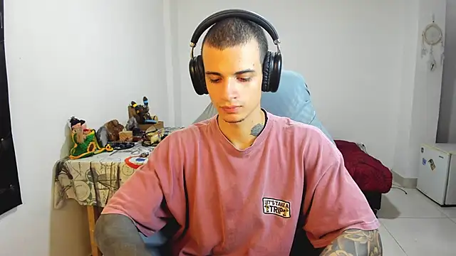 Snapshot of Balo_lovers chatting on 03.17.25 Balo lovers online show from 03.17.25