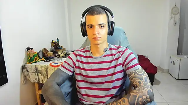 Snapshot of Balo_lovers chatting on 03.19.25 Balo lovers online show from 03.19.25