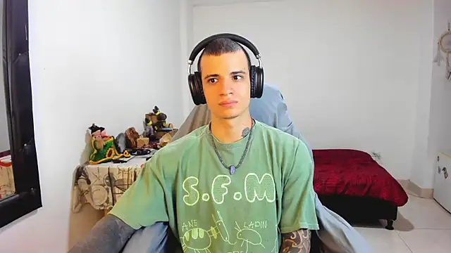 Snapshot of Balo_lovers chatting on 03.21.25 Balo lovers online show from 03.21.25