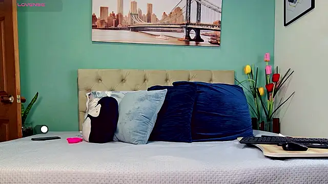 yanella fire online show from 03.13.26