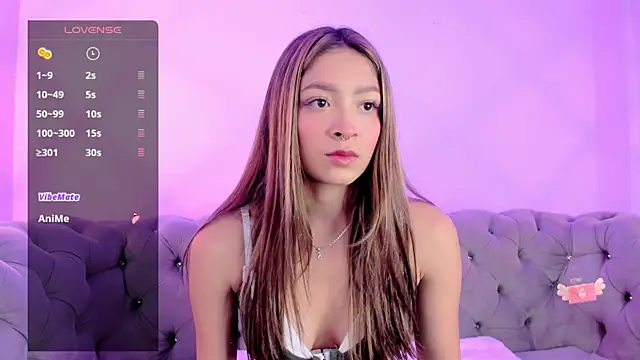 Snapshot of Victoria_Adams14 chatting on 01.08.25 Victoria Adams14 online show from 01.08.25