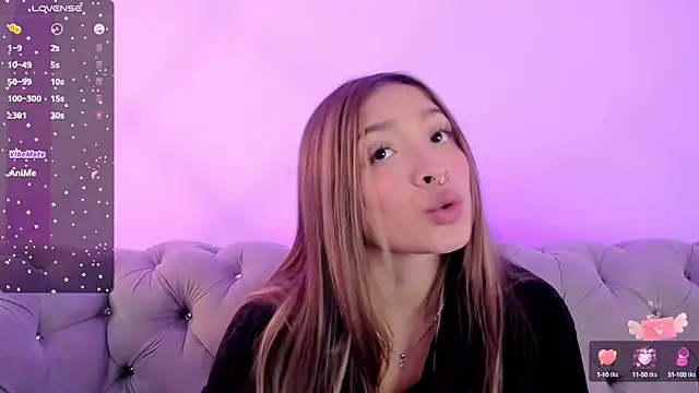Snapshot of Victoria_Adams14 chatting on 01.09.25 Victoria Adams14 online show from 01.09.25