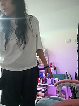 azumiichan online show from 02.28.25