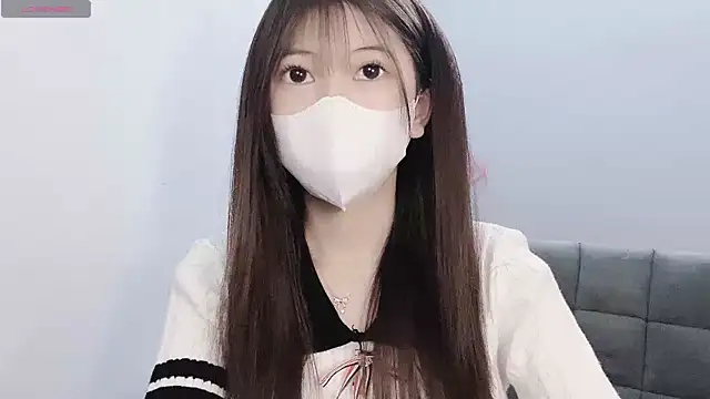 tanhxiu online show from 12.13.24