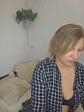 zarina3003 online show from 05.18.26