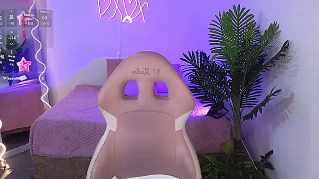 Chiara tay online show from 02.18.25