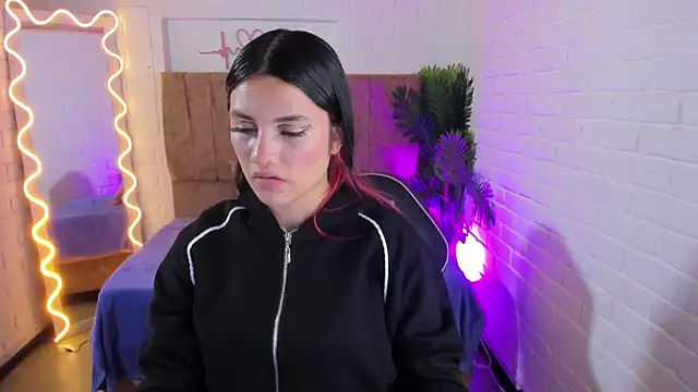 Chiara tay online show from 10.16.25