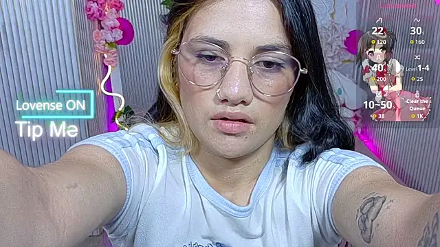 Snapshot of Chiara_tay chatting on 06.03.26 Chiara tay online show from 06.03.26