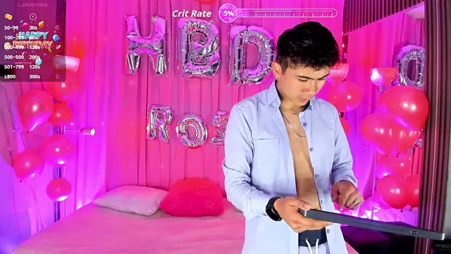 Snapshot of noah_and_rose chatting on 04.11.26 noah and rose online show from 04.11.26