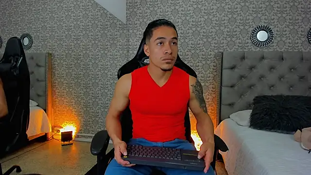 Snapshot of Bryson_Collins_ chatting on 01.15.25 Bryson Collins online show from 01.15.25