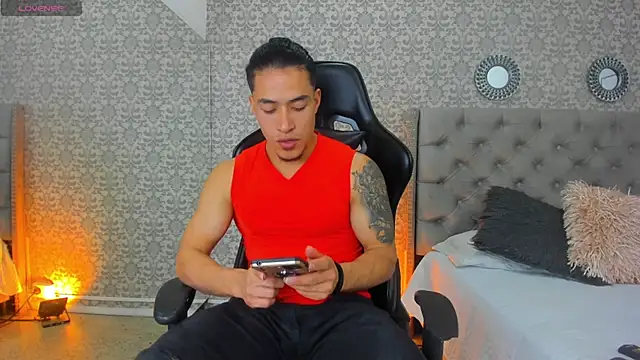 Snapshot of Bryson_Collins_ chatting on 01.24.25 Bryson Collins online show from 01.24.25