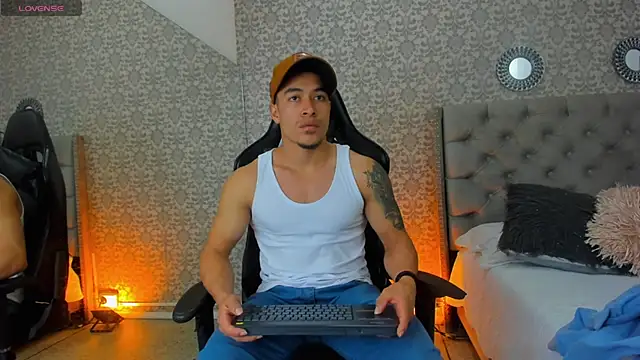 Snapshot of Bryson_Collins_ chatting on 01.27.25 Bryson Collins online show from 01.27.25