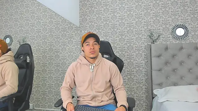 Snapshot of Bryson_Collins_ chatting on 01.29.25 Bryson Collins online show from 01.29.25