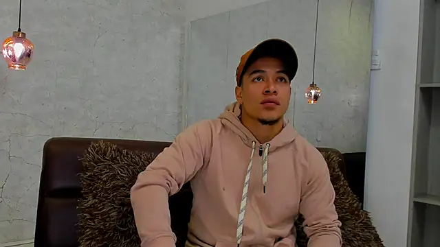 Snapshot of Bryson_Collins_ chatting on 02.10.25 Bryson Collins online show from 02.10.25