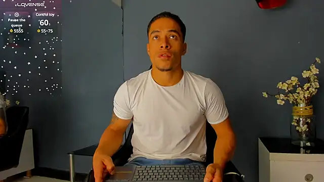Snapshot of Bryson_Collins_ chatting on 03.13.25 Bryson Collins online show from 03.13.25