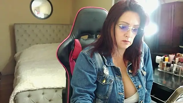 Carol Scottt online show from 06.20.26