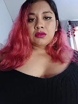olivia stylinnson online show from 07.03.26