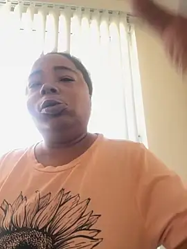 JCCaramelbarbie1 online show from 10.26.25