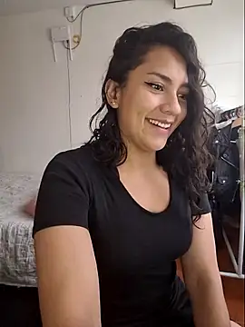 Thaliacooper  online show from 01.30.25