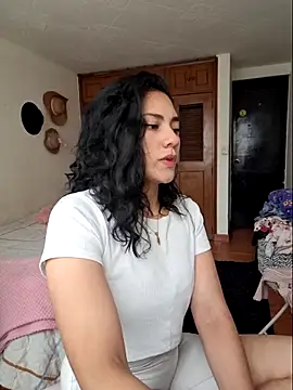 Thaliacooper  online show from 03.11.25